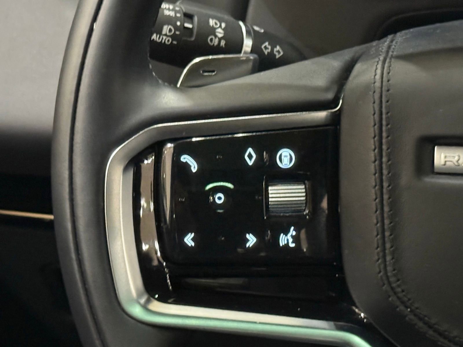 New 2025 Land Rover Range Rover Sport image 28