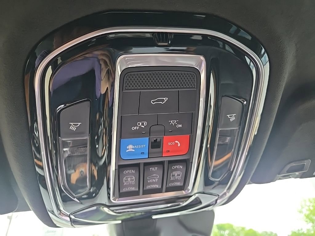 Used 2022 Jeep Grand Cherokee Summit AWD/4WD image 77
