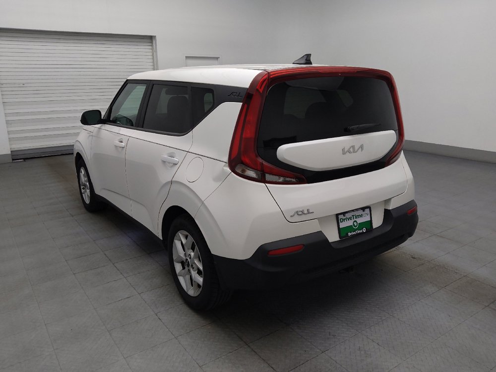 Used 2022 Kia Soul LX w/ Technology Package FWD image 5