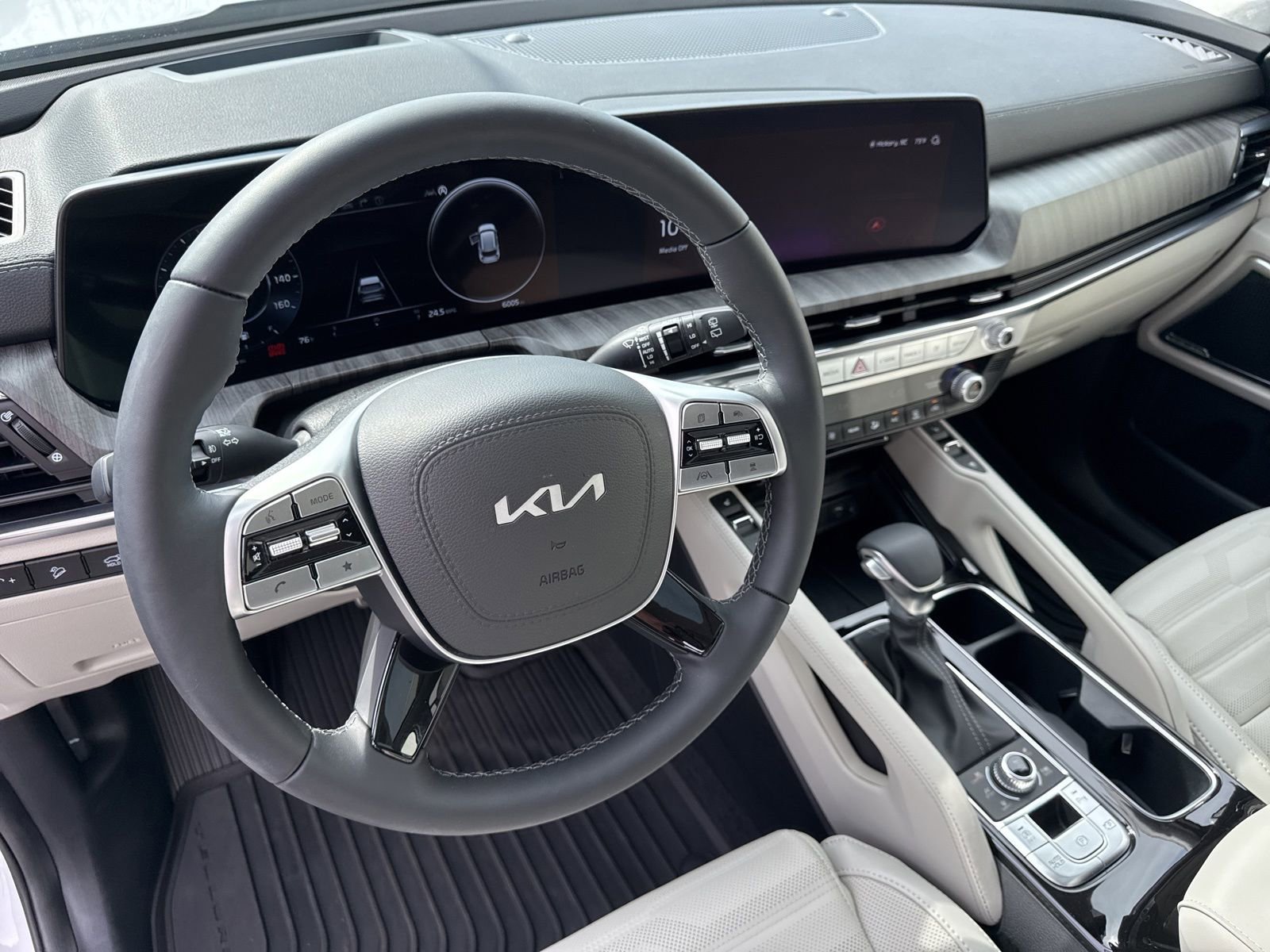 Used 2025 Kia Telluride SX Prestige image 26