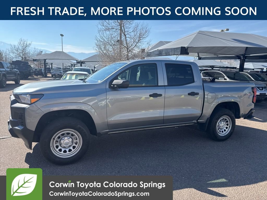 Used 2025 Chevrolet Colorado W/T w/ Advanced Trailering Package image 3