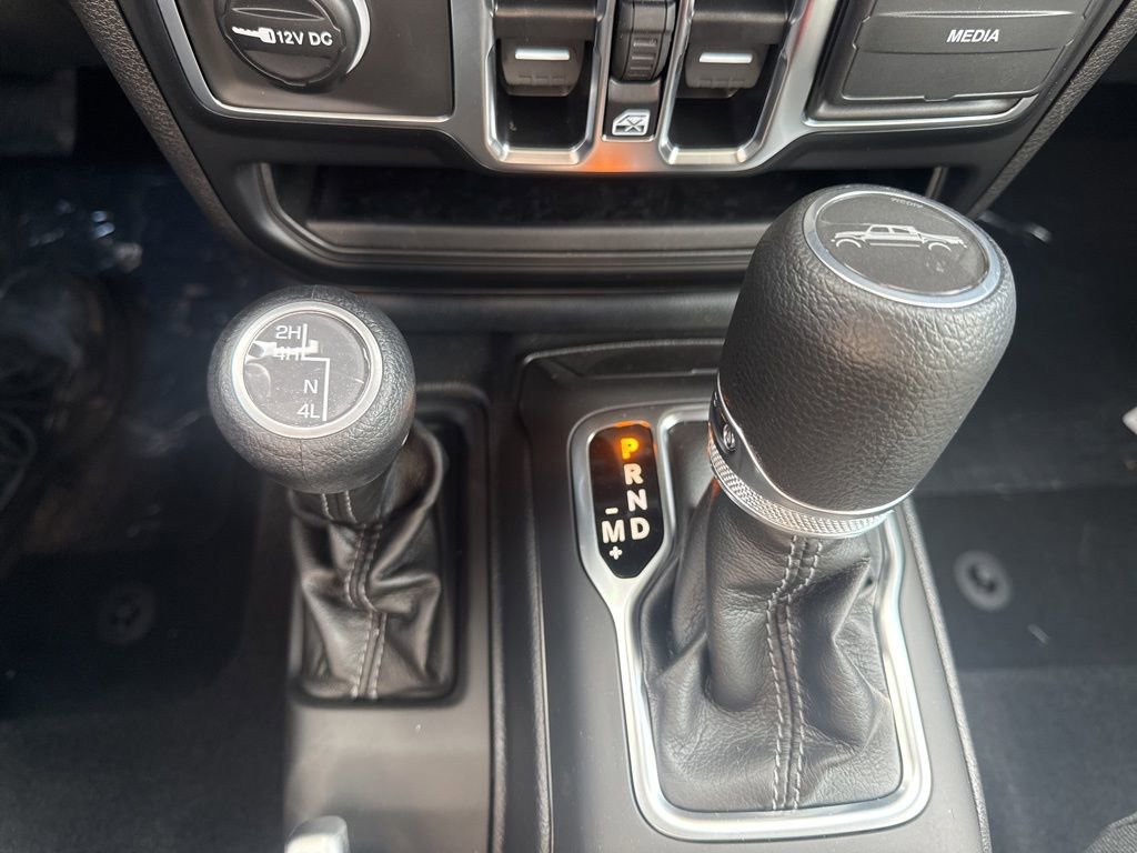 New 2025 Jeep Gladiator Sport image 33