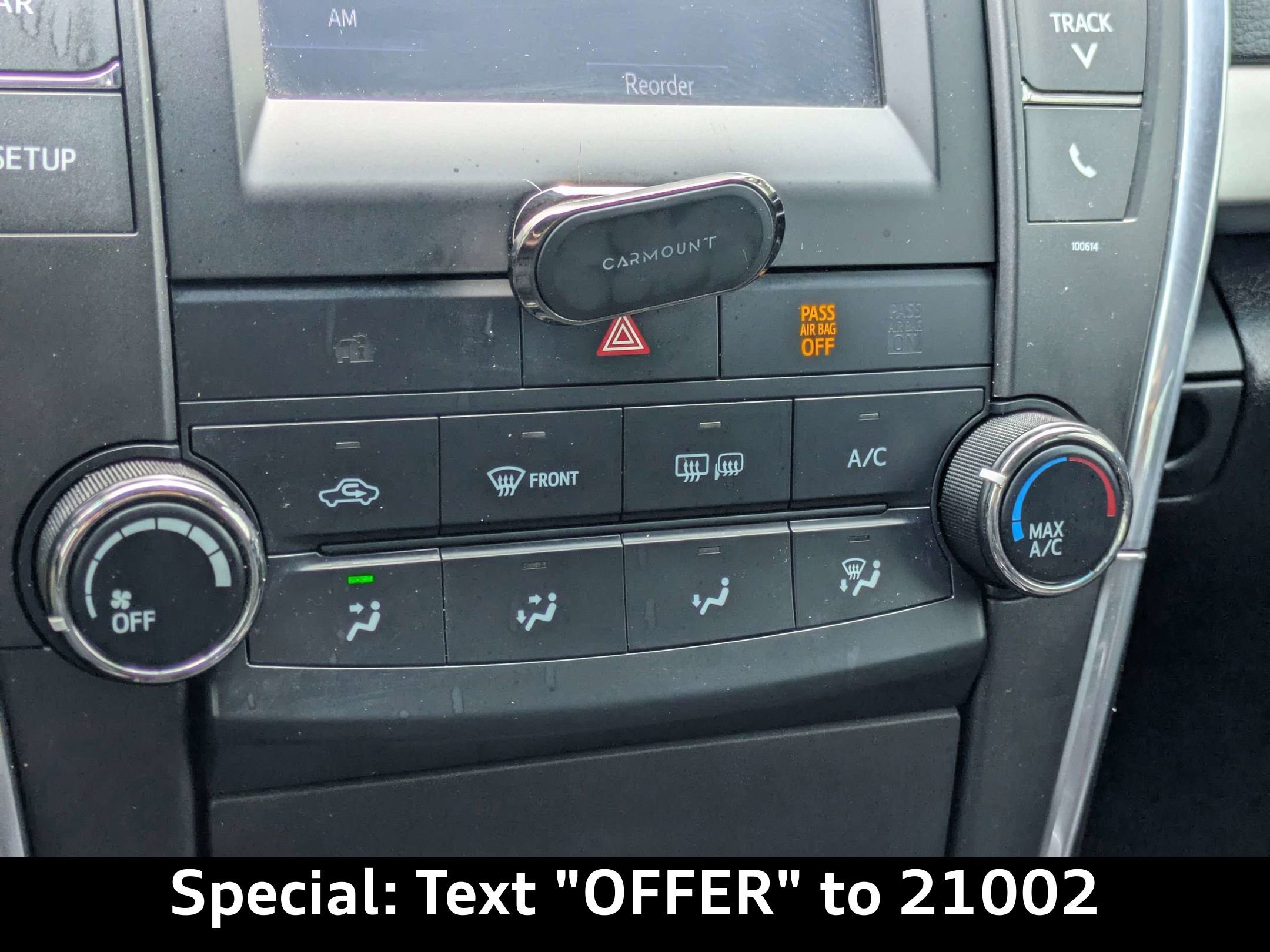 Used 2017 Toyota Camry SE FWD image 21