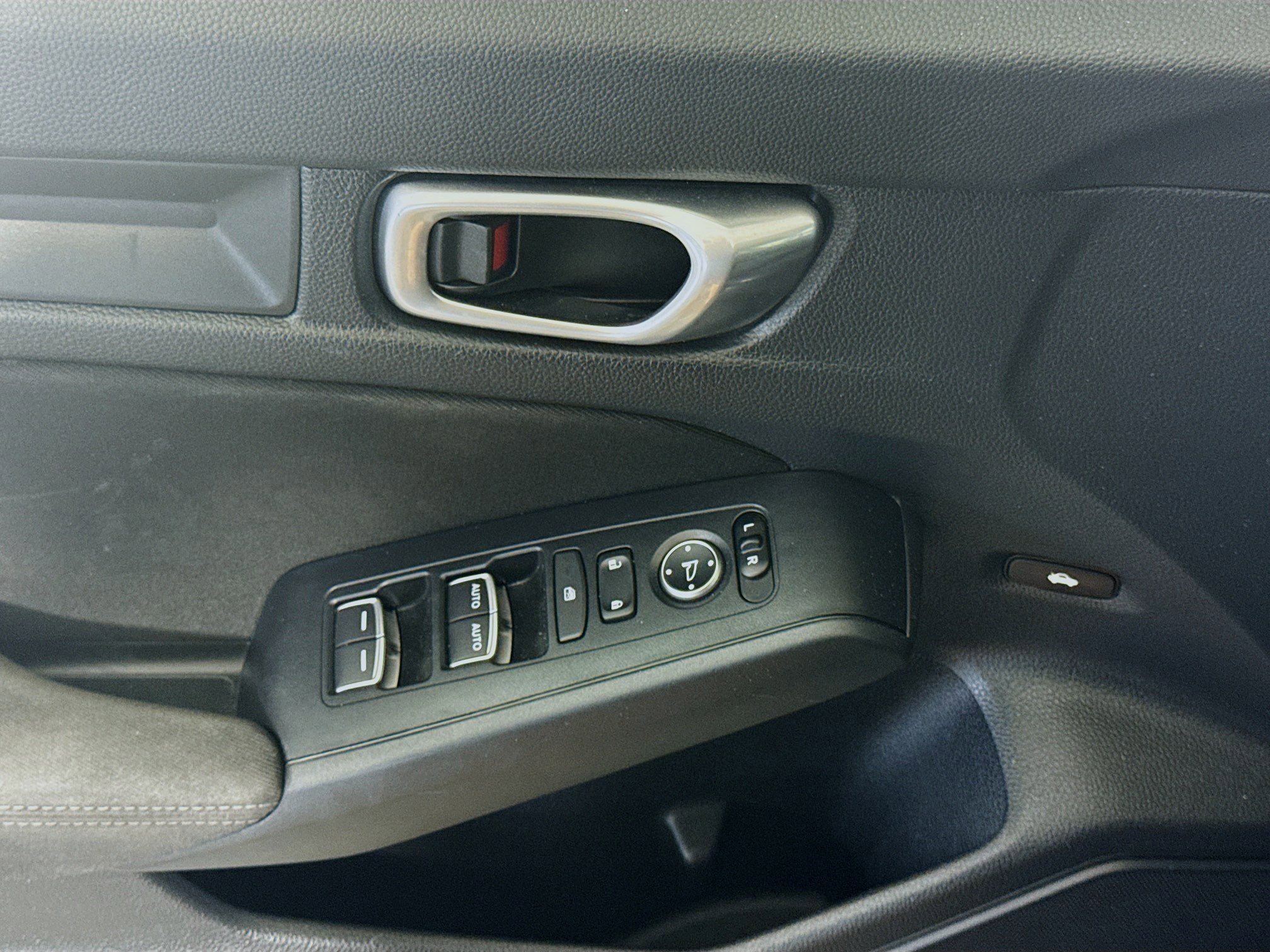 Used 2023 Honda Civic LX image 24
