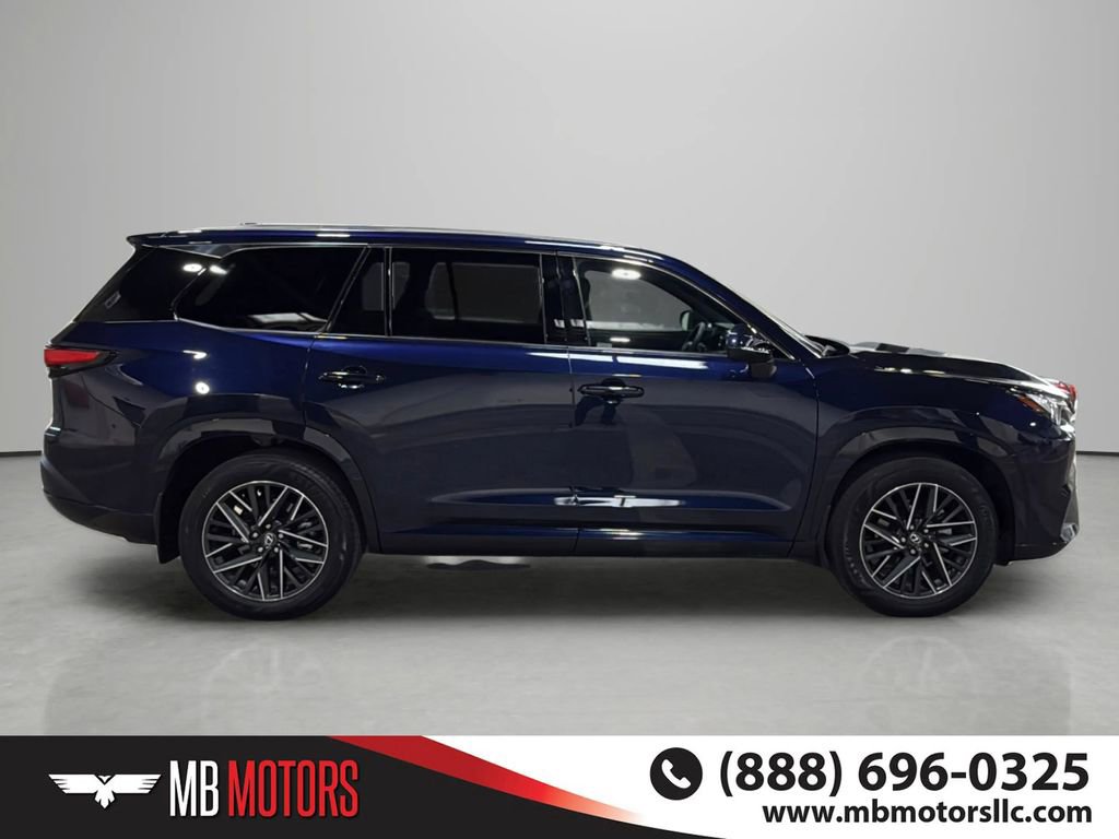 Used 2024 Lexus TX 350 AWD image 3