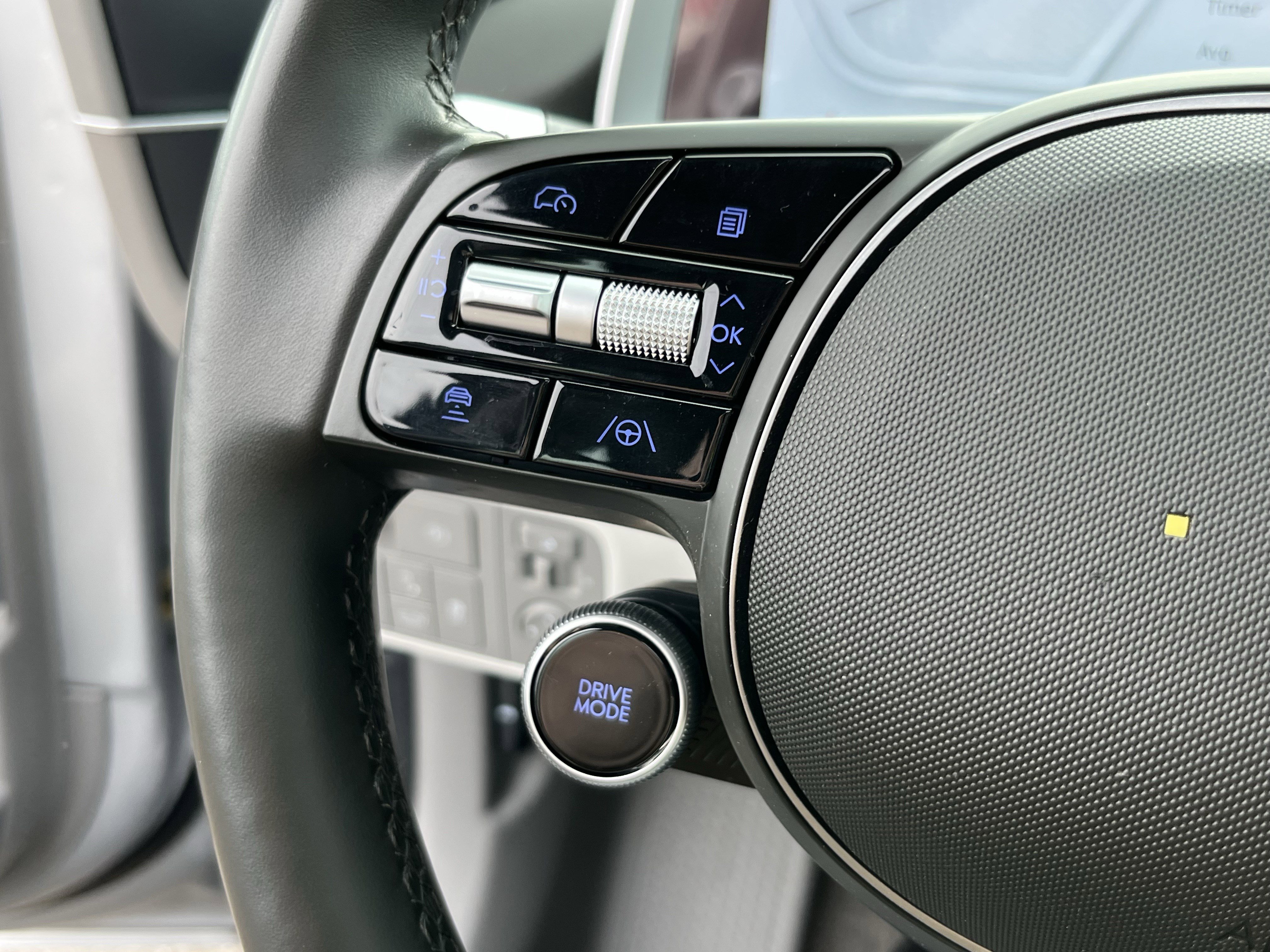 Used 2024 Hyundai Ioniq 6 Limited image 21