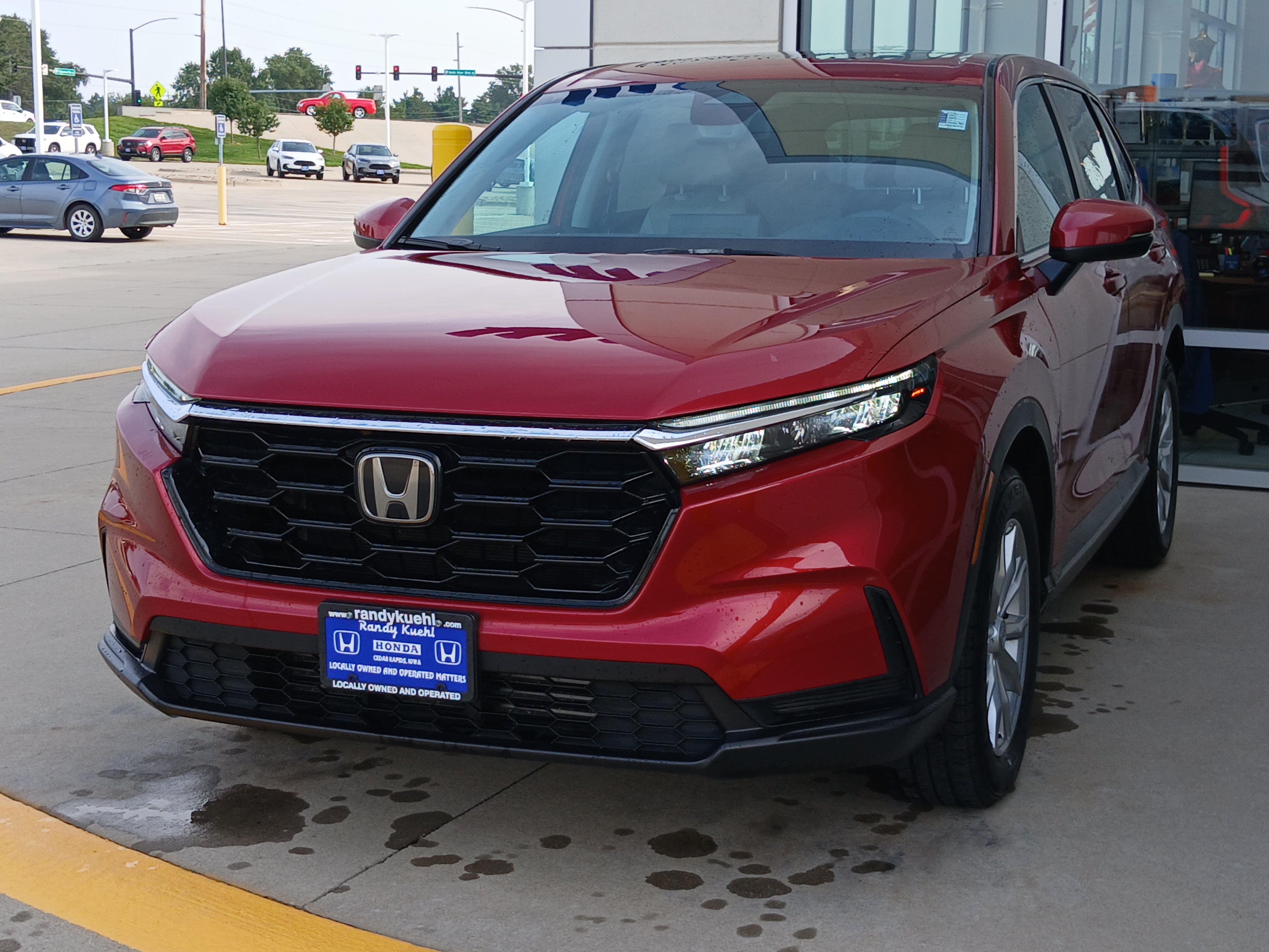 Used 2024 Honda CR-V EX image 3