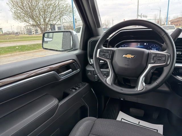 Used 2023 Chevrolet Silverado 1500 LT AWD/4WD image 20