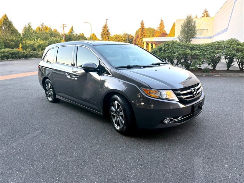 Used 2015 Honda Odyssey Touring image 2