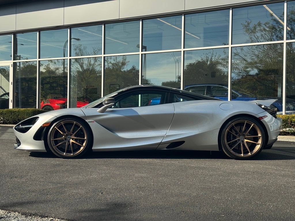 Used 2022 McLaren 720S Performance image 3