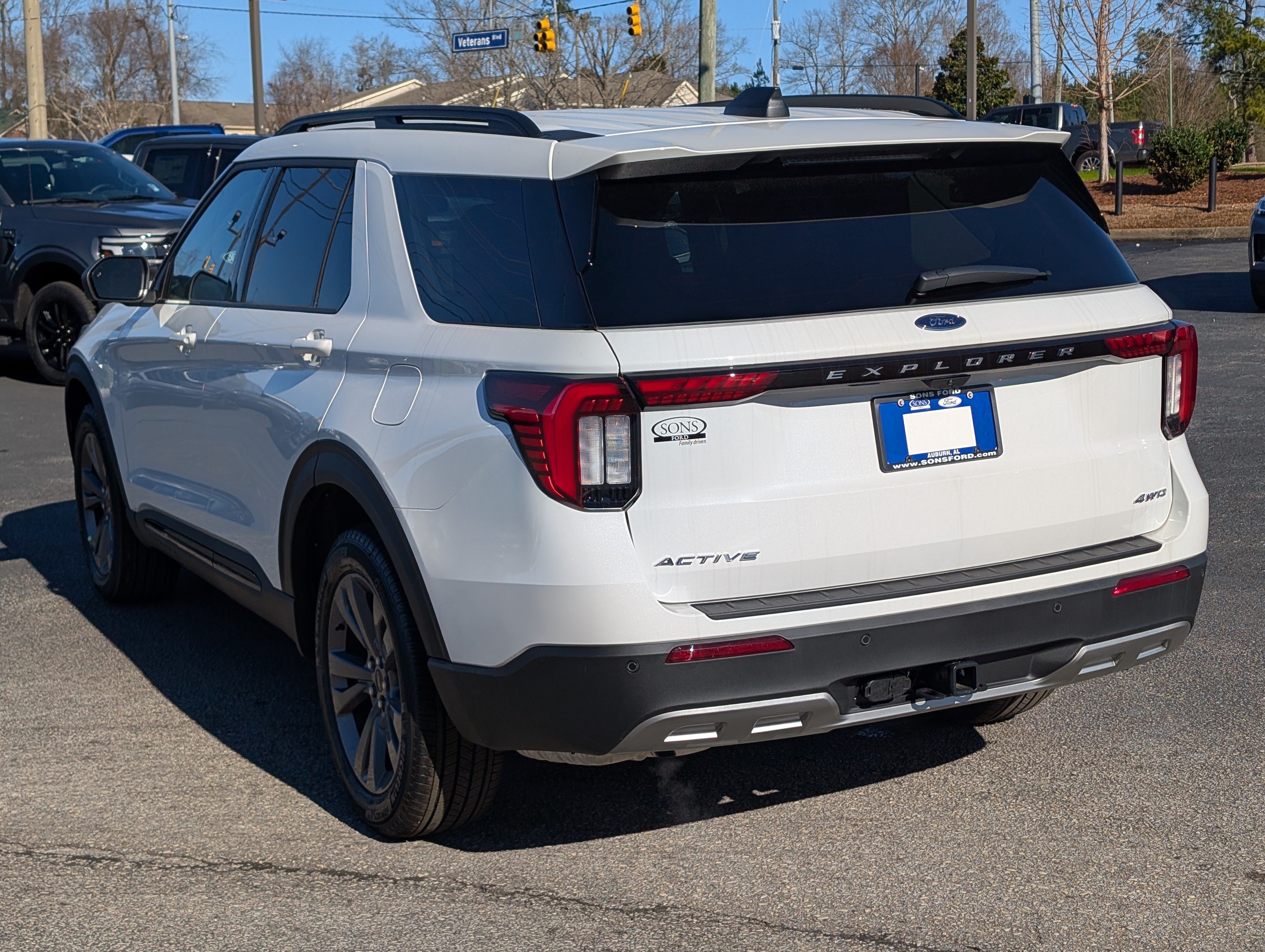 New 2026 Ford Explorer Active w/ Active Comfort Package AWD/4WD image 13