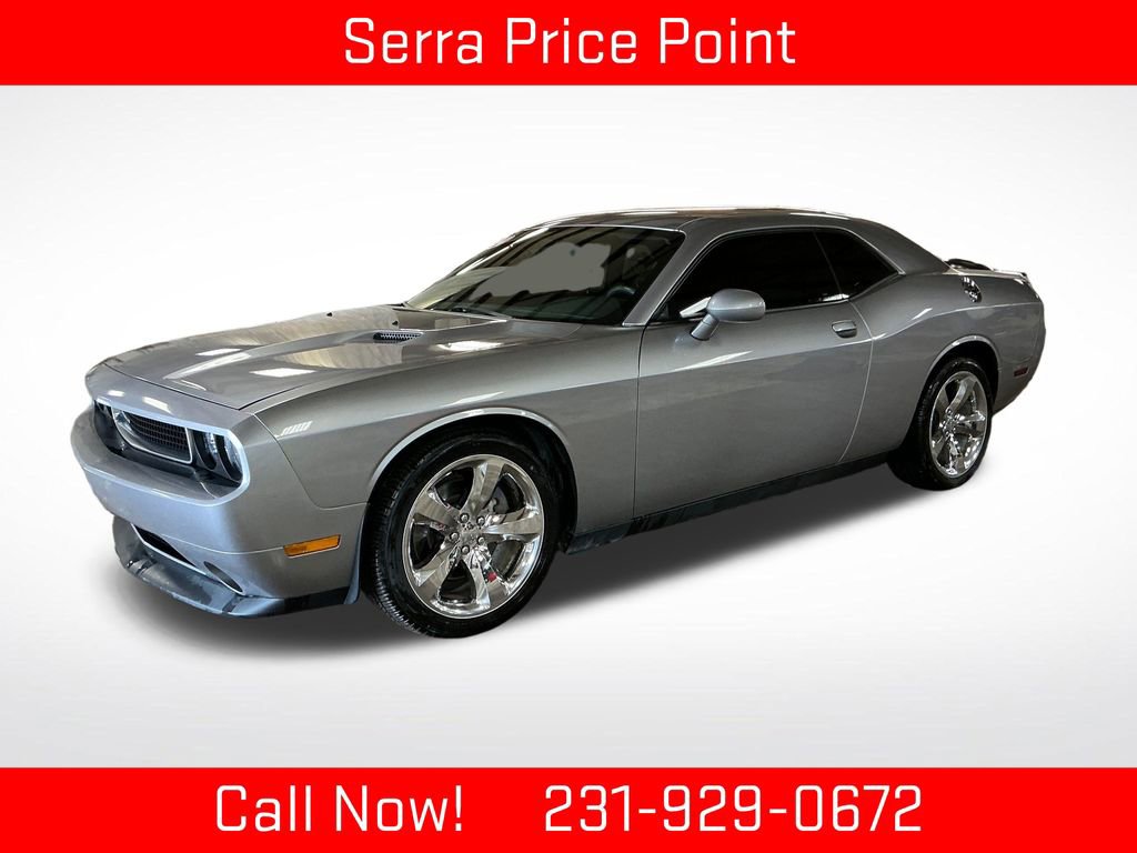 Used 2014 Dodge Challenger SXT w/ Super Sport Group (SS/T) RWD image 1