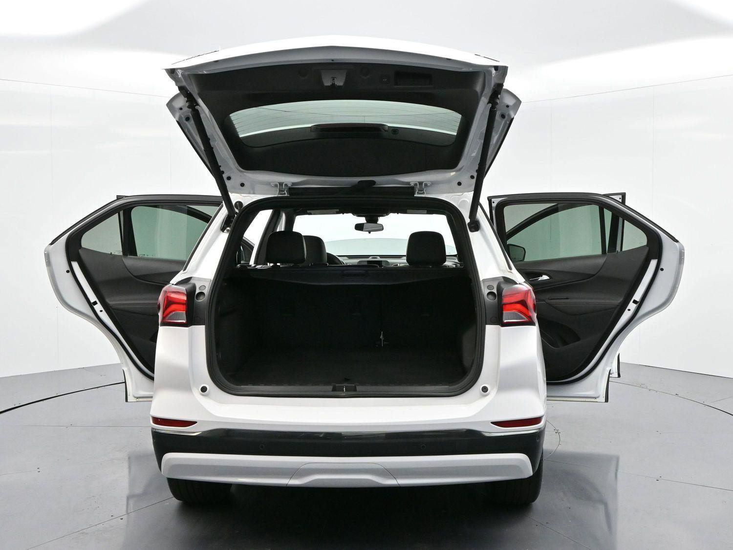 Used 2023 Chevrolet Equinox RS image 39