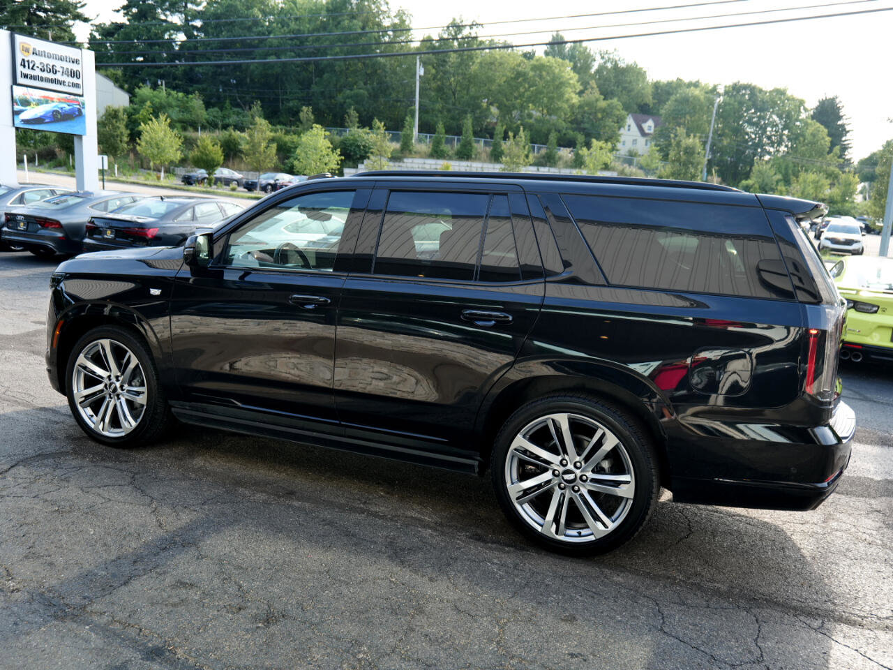 Used 2025 Cadillac Escalade Sport w/ Touring Package image 5