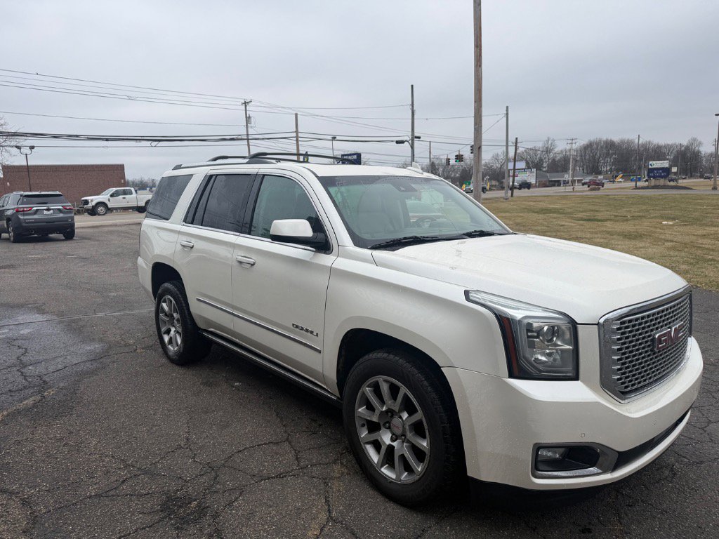 Used 2015 GMC Yukon Denali w/ Premium Package image 7