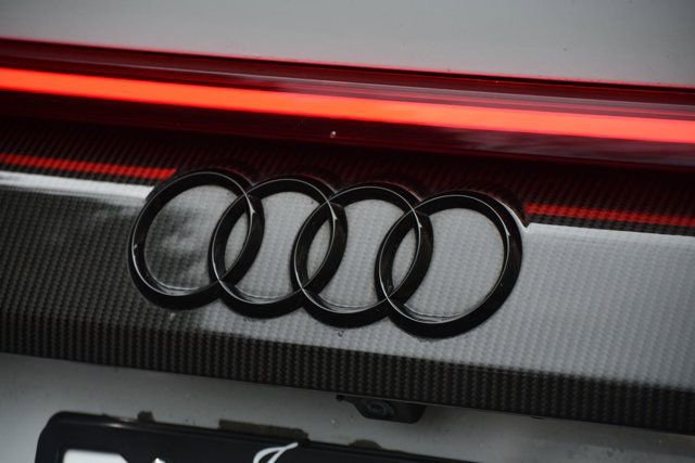 Used 2020 Audi RS Q8 w/ Carbon Optic Package image 11