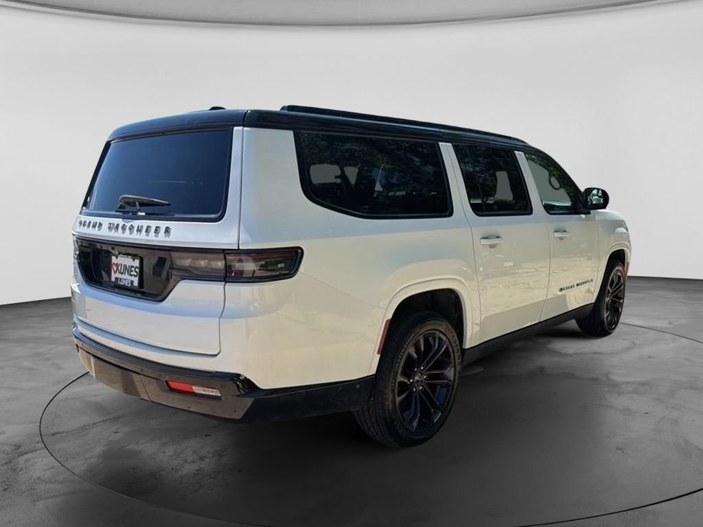 Used 2024 Jeep Grand Wagoneer L Series II w/ Quick Order Packagew 28T AWD/4WD image 10