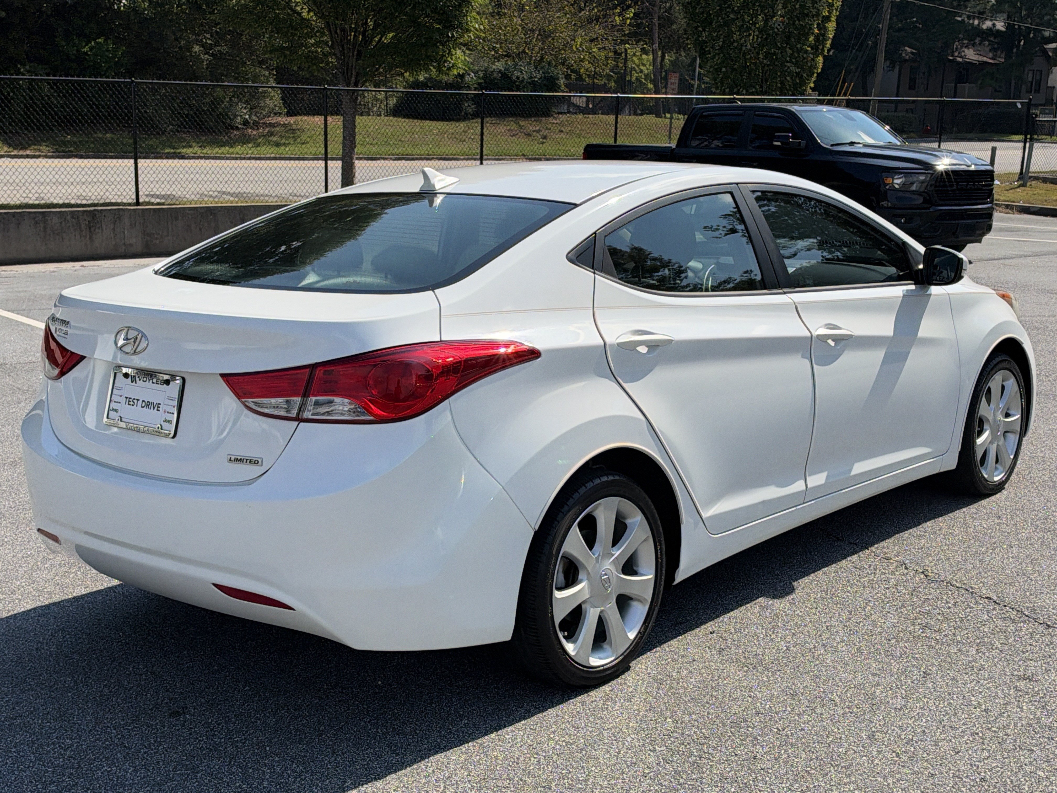 Used 2012 Hyundai Elantra Limited FWD image 8