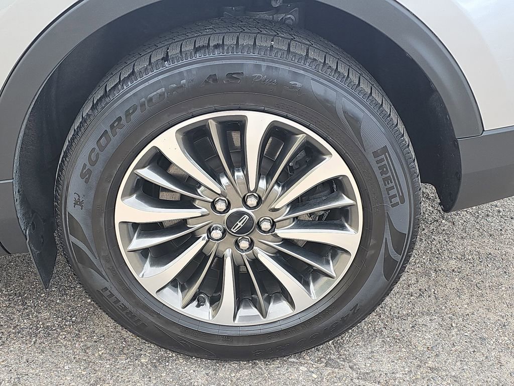 Used 2021 Lincoln Nautilus AWD w/ Equipment Group 101A image 39