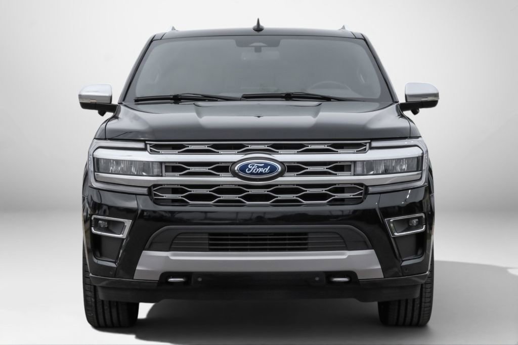 Used 2023 Ford Expedition Max Platinum AWD/4WD image 3