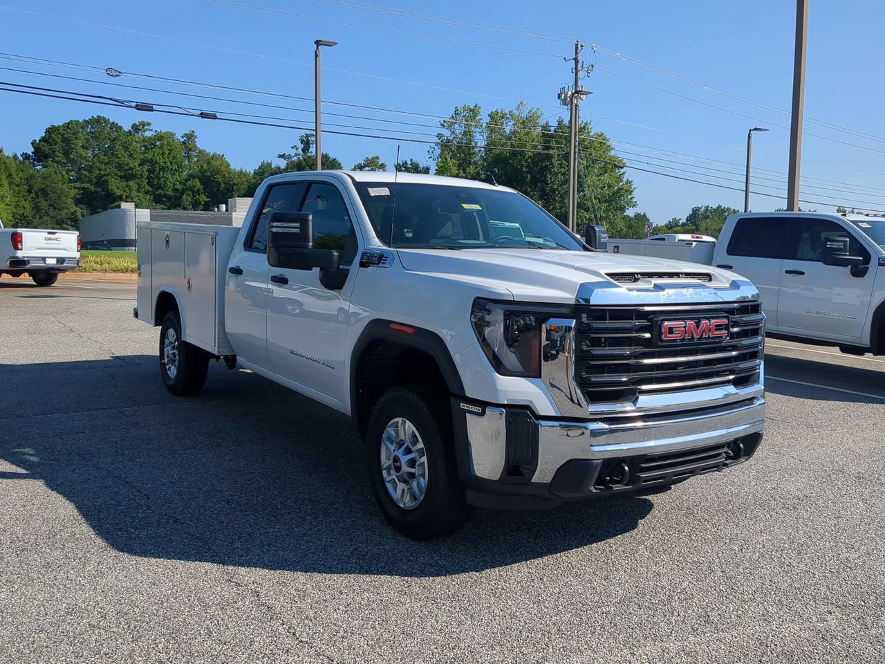 New 2026 GMC Sierra 2500 Pro w/ Convenience Package RWD image 2