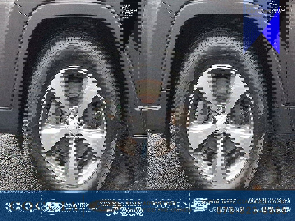 Used 2019 Jeep Cherokee Limited image 8