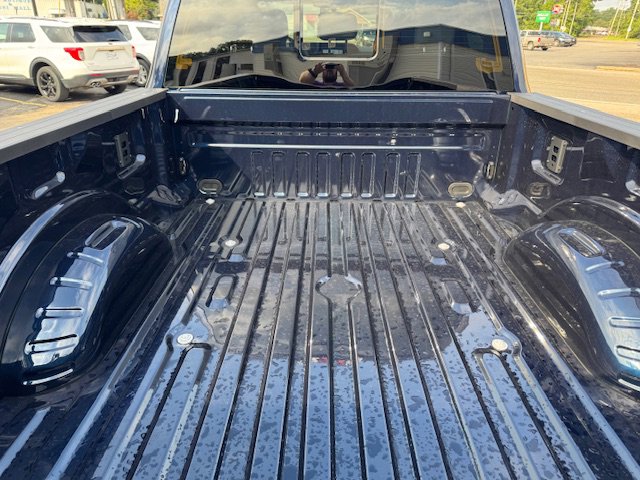 New 2025 Ford F250 4x4 Crew Cab Super Duty image 11
