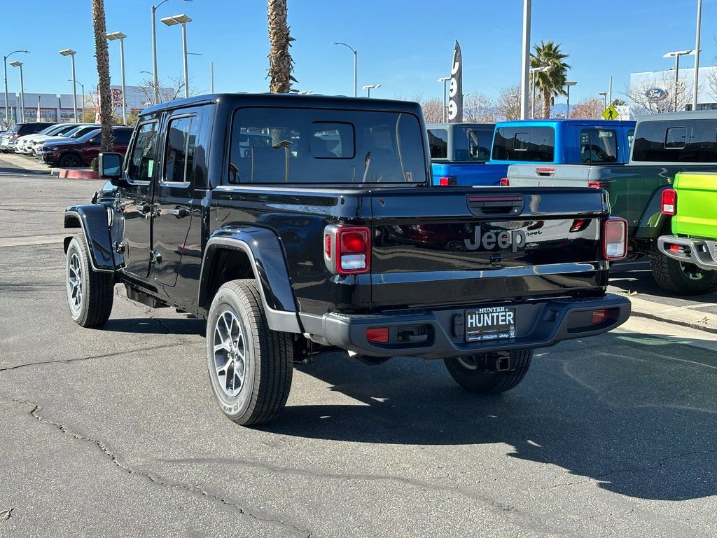 New 2026 Jeep Gladiator Sport AWD/4WD image 4