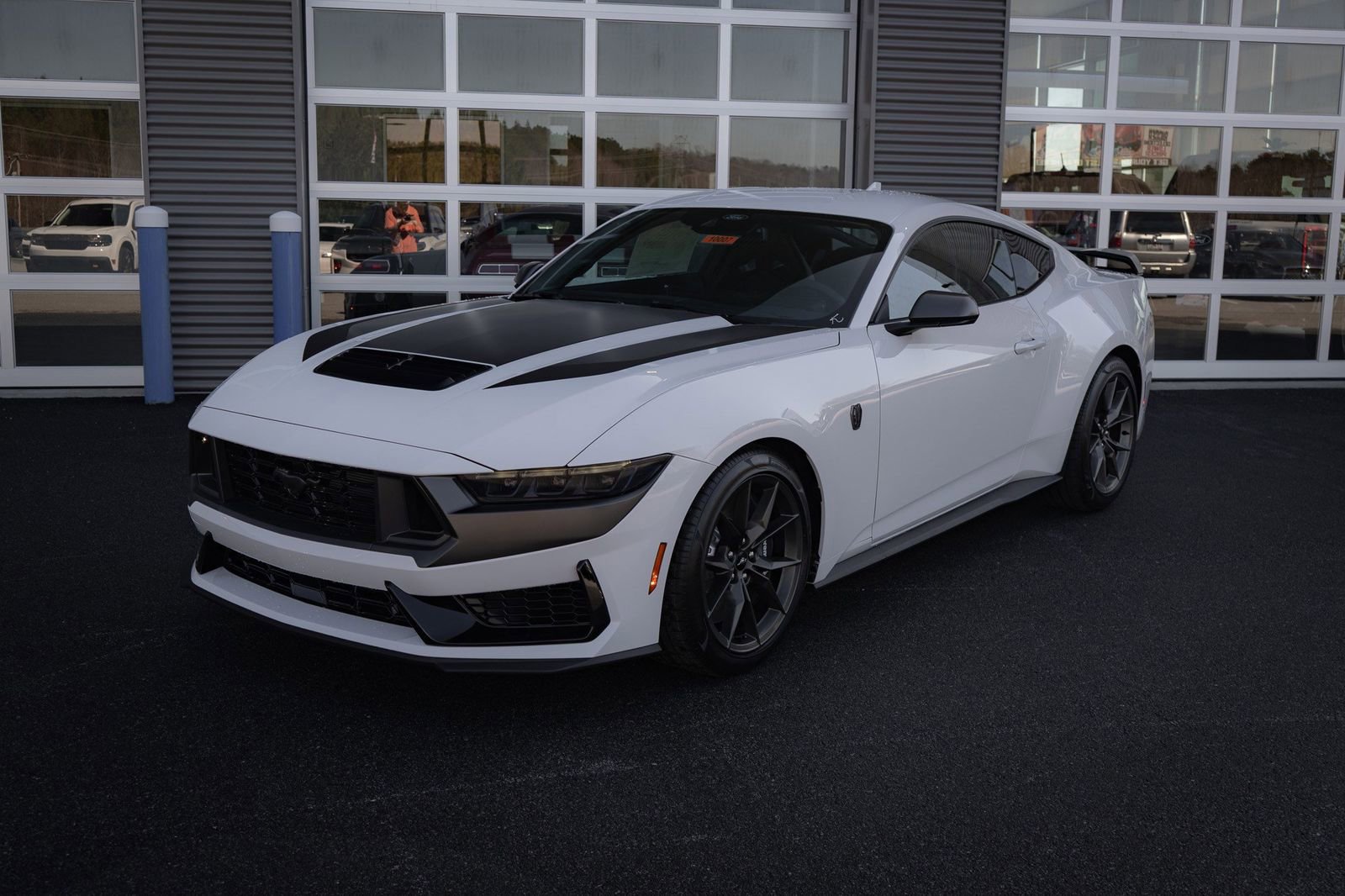 Used 2025 Ford Mustang Dark Horse RWD image 17
