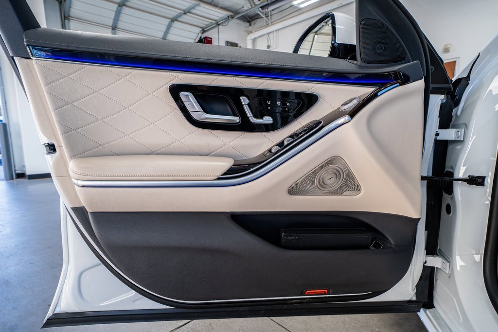 Used 2024 Mercedes-Benz S 580 S 580 image 32