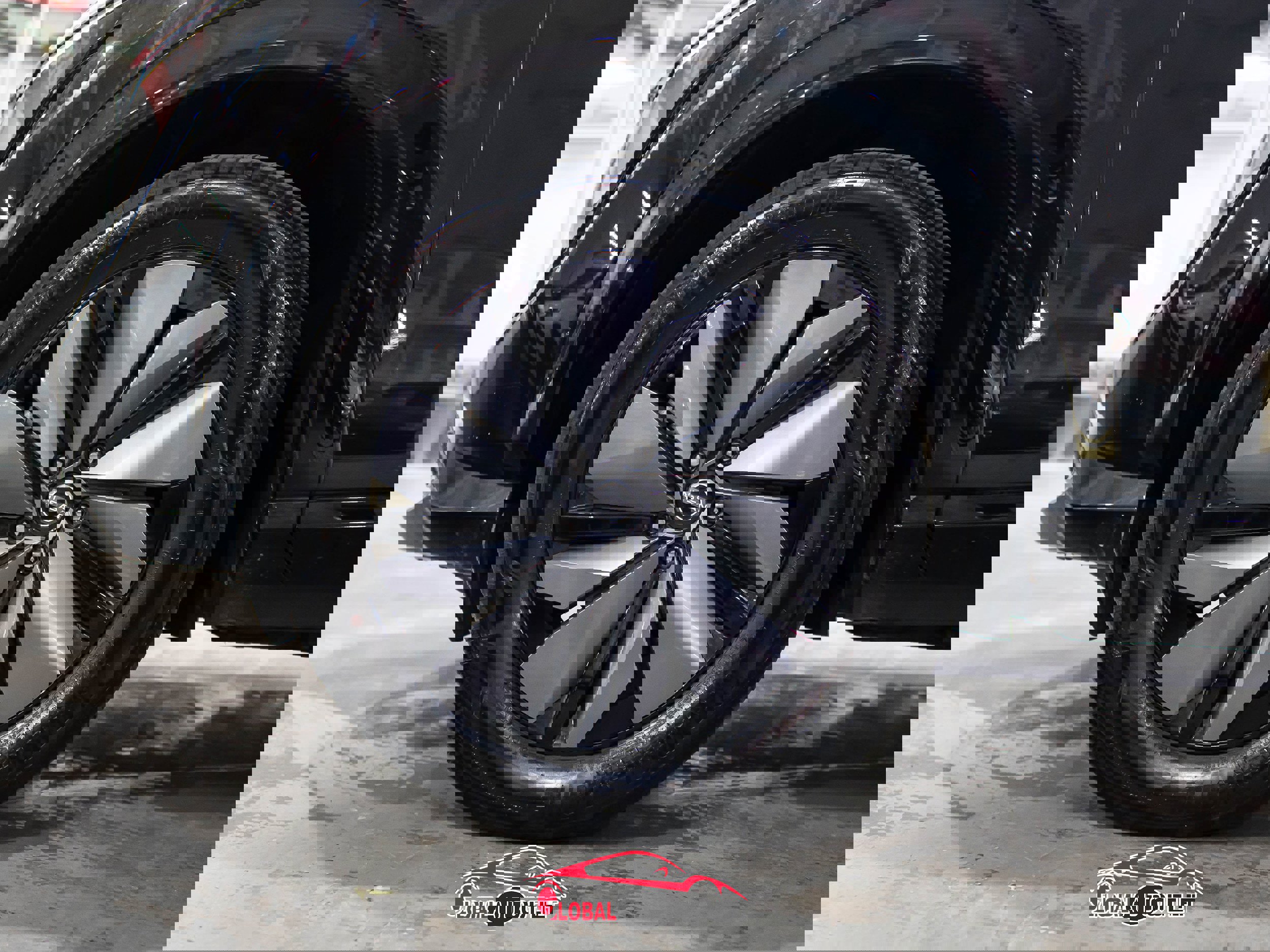 Used 2023 Nissan Ariya AWD image 9