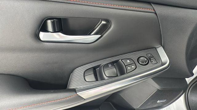 New 2025 Nissan Sentra SR w/ SR Premium Package image 17