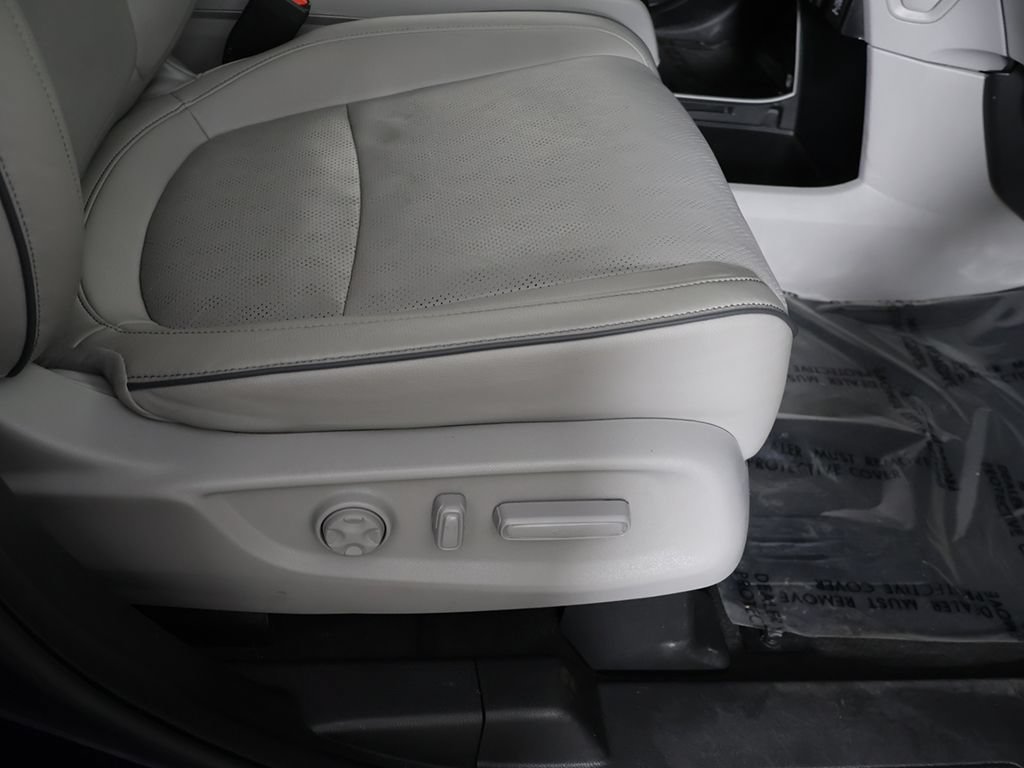 Used 2023 Honda Odyssey Elite image 34