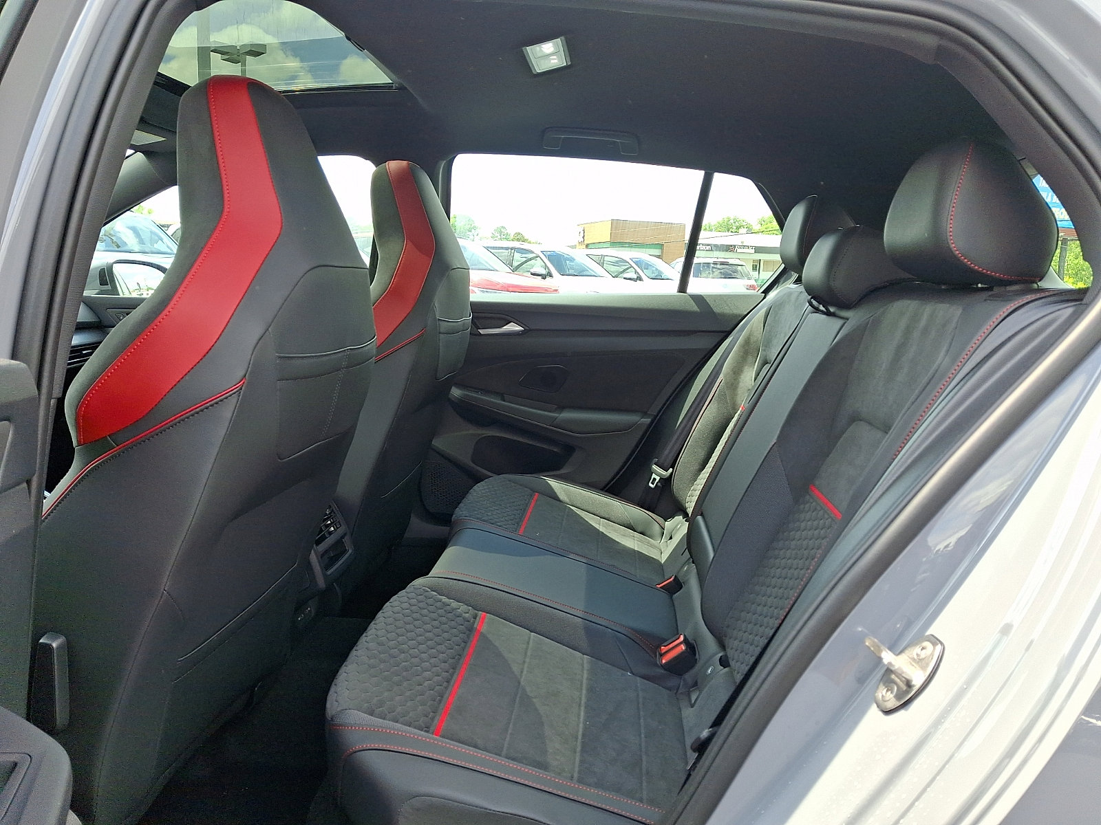 New 2026 Volkswagen GTI SE FWD image 6