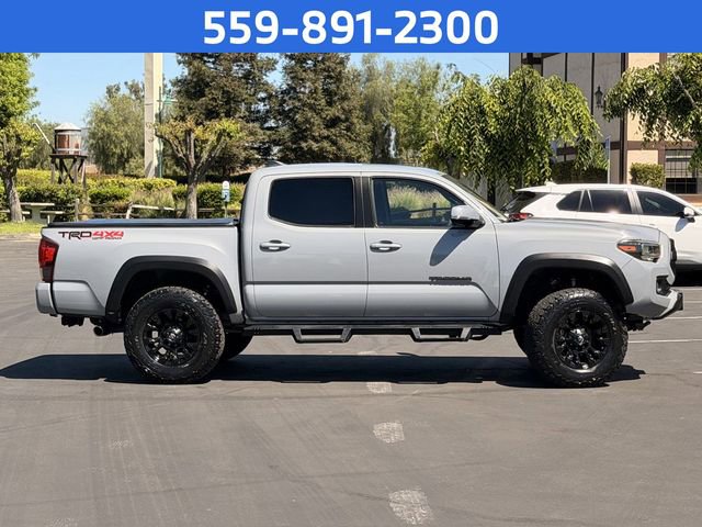 Used 2019 Toyota Tacoma TRD Off-Road AWD/4WD image 4