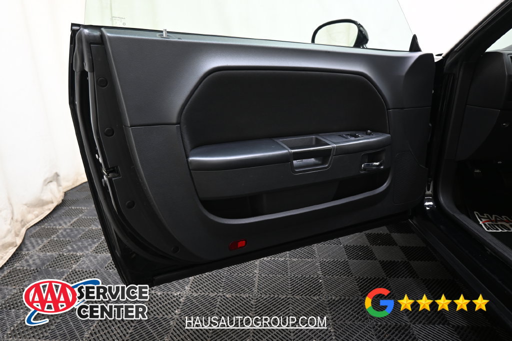 Used 2013 Dodge Challenger SXT RWD image 18