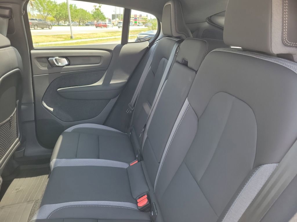 New 2024 Volvo C40 Recharge Core w/ Climate Package image 5