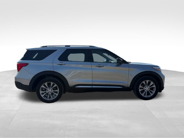 Used 2024 Ford Explorer Limited AWD/4WD image 4