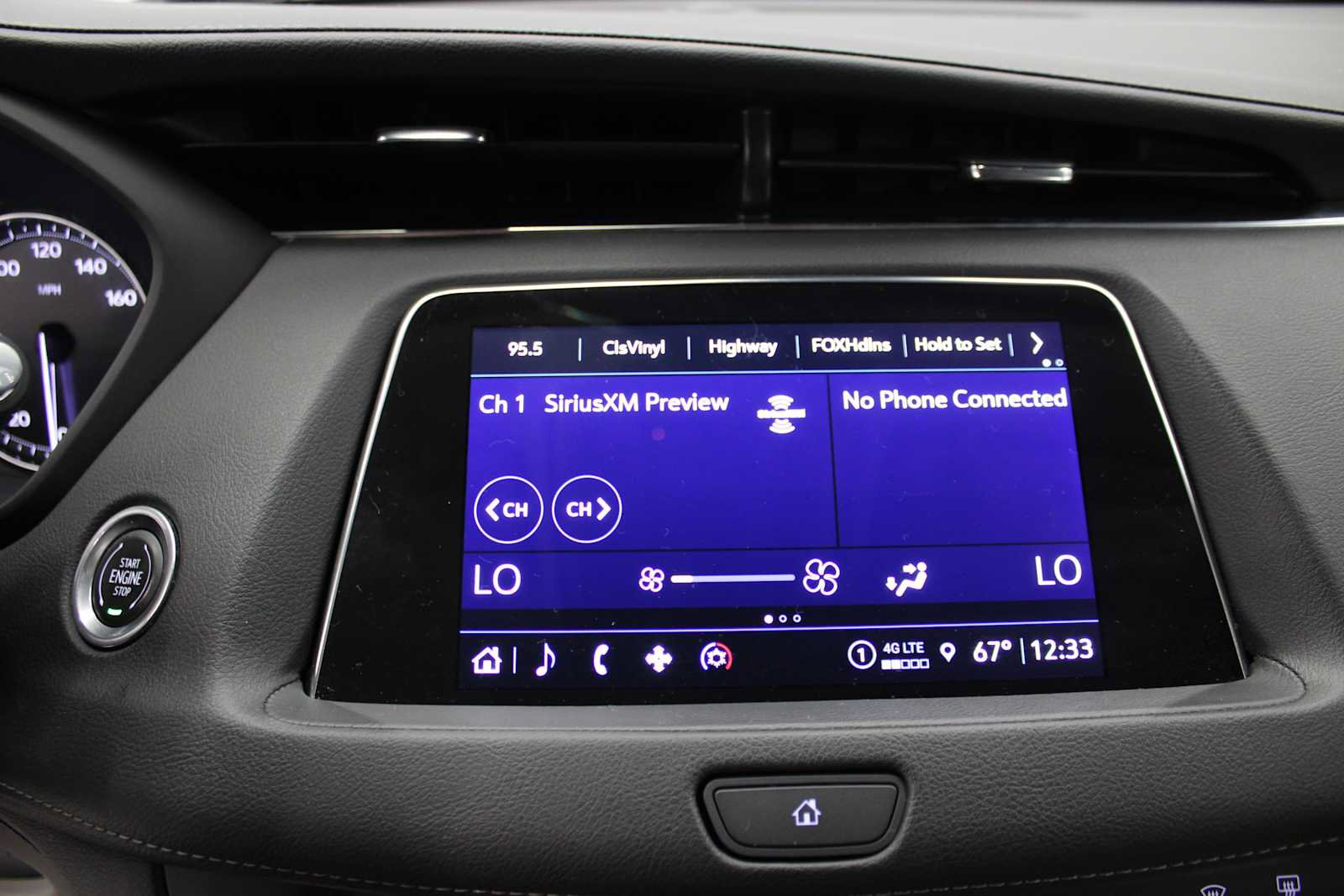 Used 2023 Cadillac XT4 Premium Luxury AWD/4WD image 25