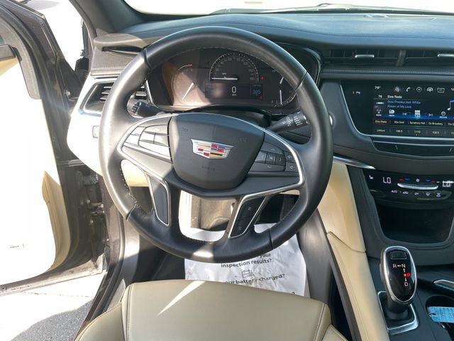 Used 2018 Cadillac XT5 AWD image 23