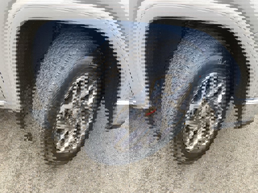 Used 2022 GMC Sierra 1500 SLT w/ SLT Premium Plus Package image 6