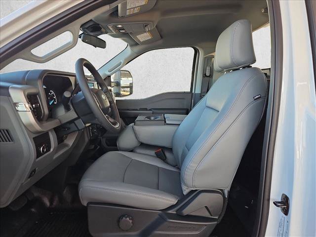 New 2026 Ford F450 XL w/ XL Chrome Package RWD image 4