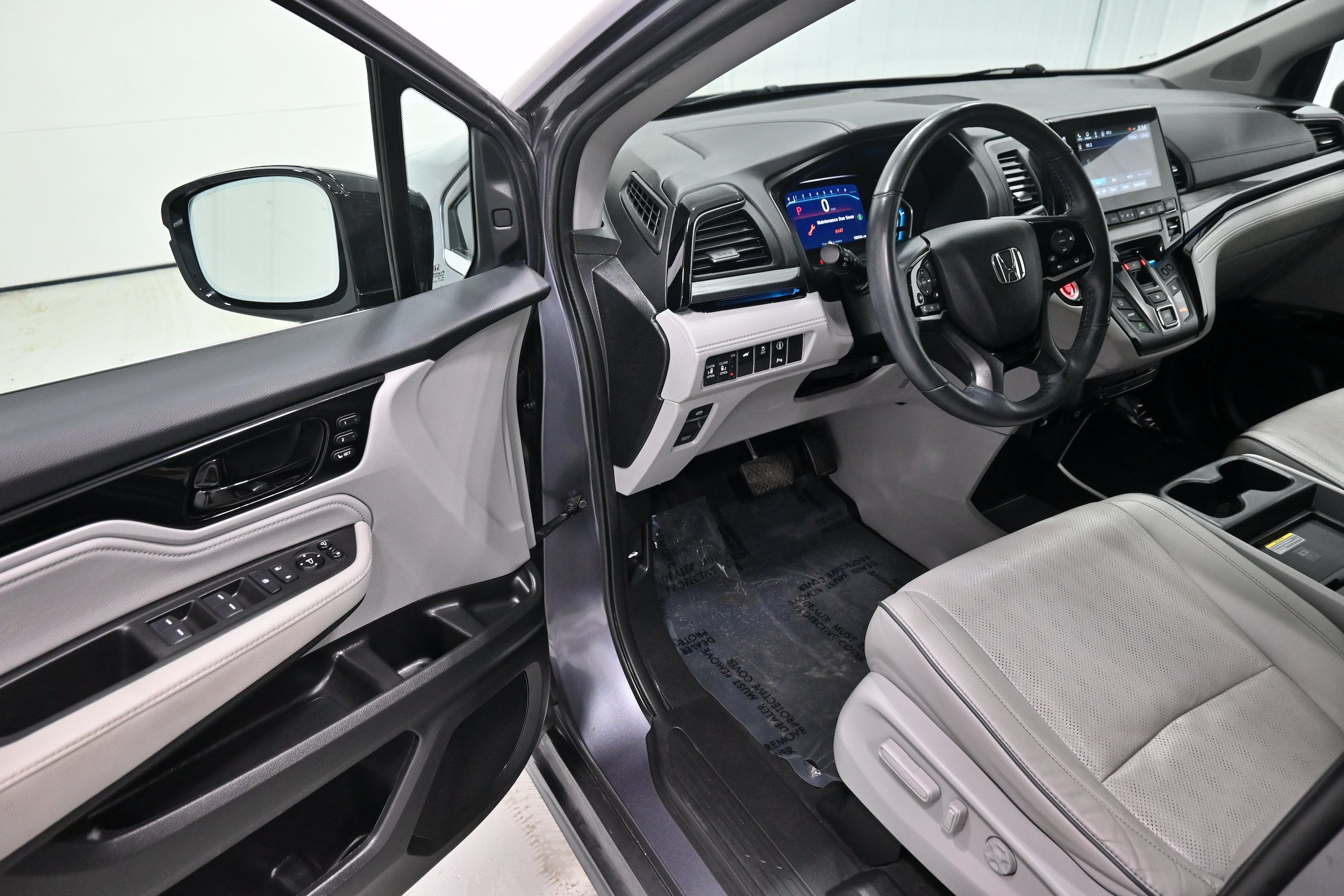 Used 2022 Honda Odyssey Elite image 4