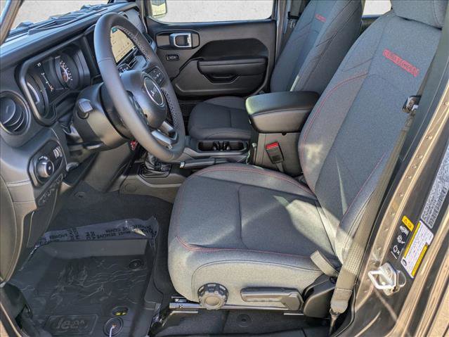 New 2026 Jeep Wrangler Unlimited Rubicon w/ Technology Group image 4