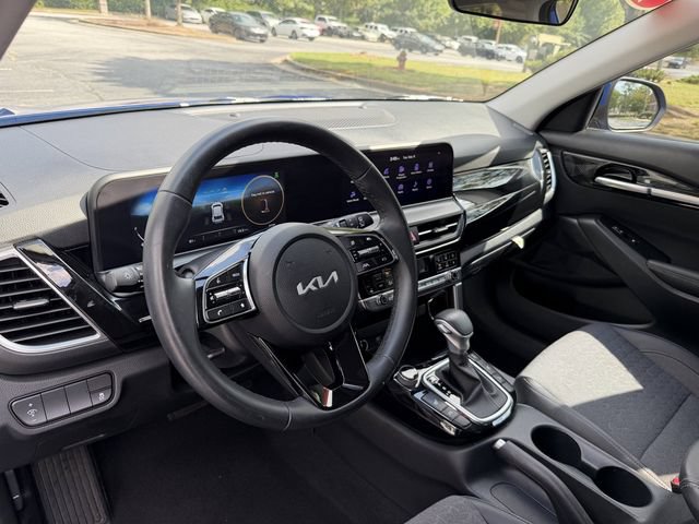 Certified 2025 Kia Seltos X-Line AWD/4WD image 13