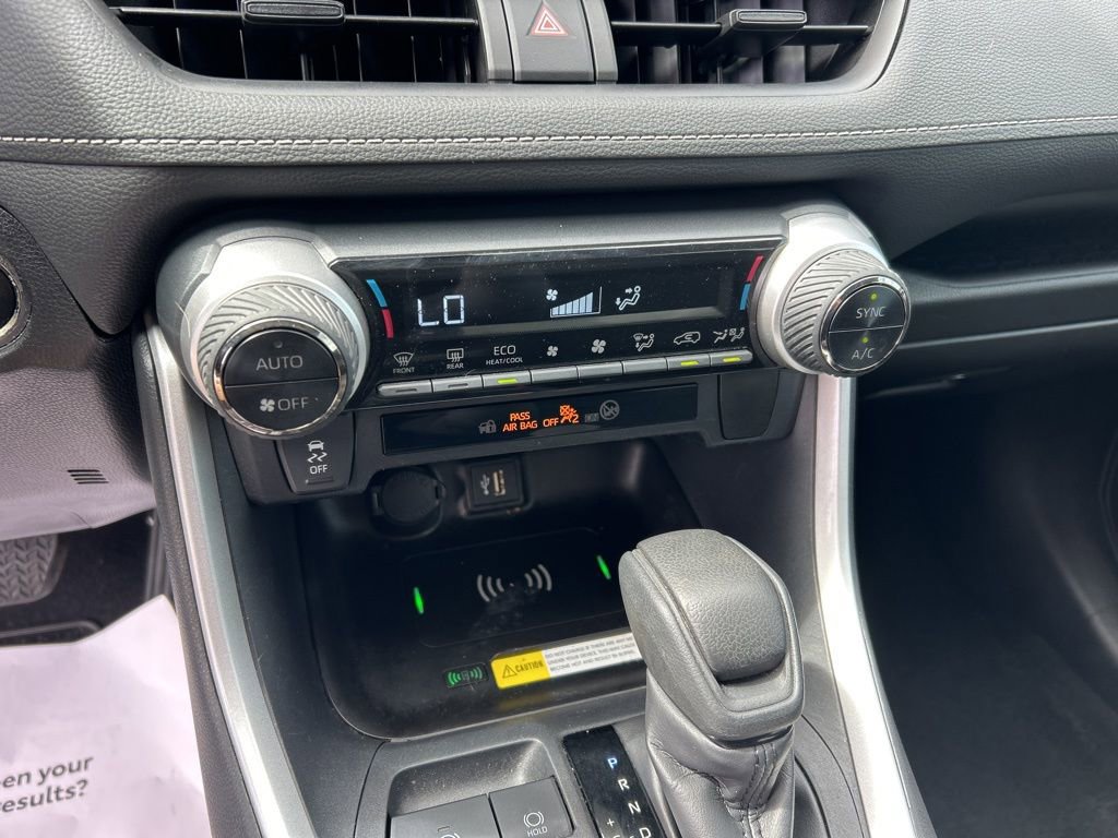 Used 2024 Toyota RAV4 AWD Hybrid image 11