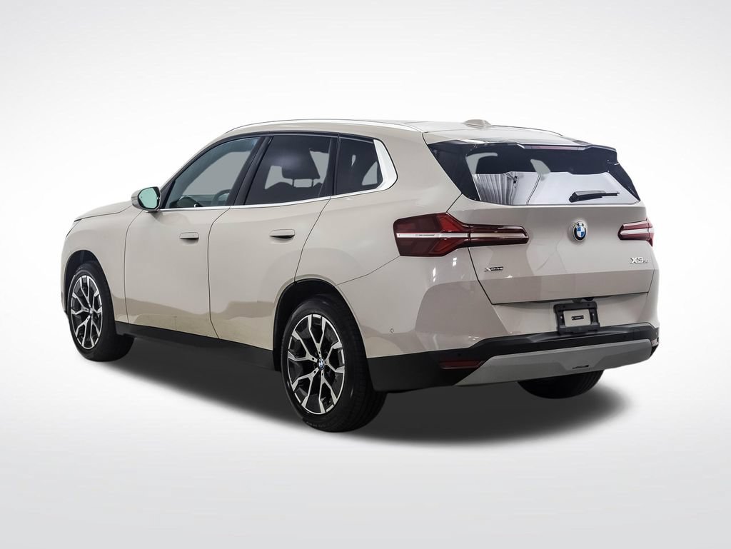 Certified 2025 BMW X3 xDrive30i w/ Premium Package AWD/4WD image 3