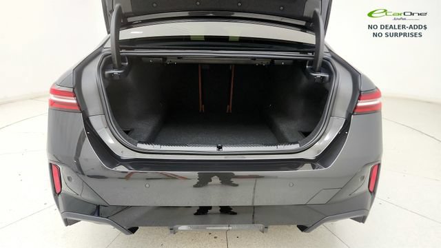 Used 2026 BMW 530i w/ M Sport Package RWD image 29