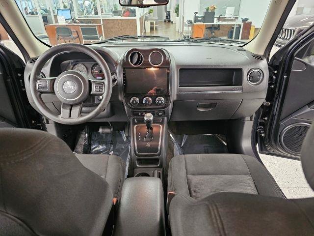 Used 2016 Jeep Patriot Sport w/ Power Value Group FWD image 14