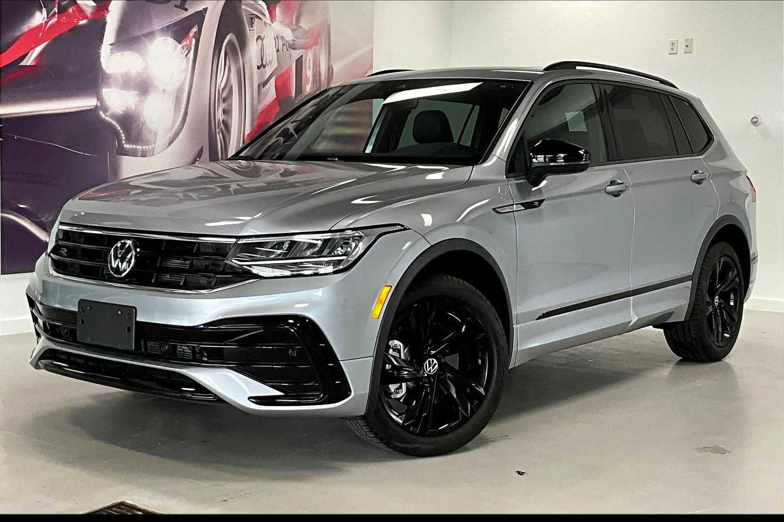 Used 2024 Volkswagen Tiguan SE R-Line